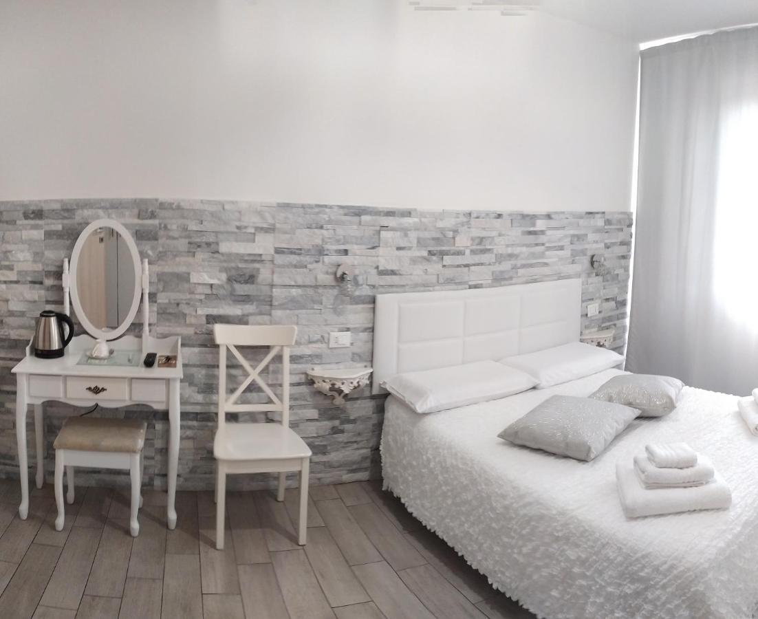 Domus Florio - Humanitas Rozzano Bed and Breakfast Pieve Emanuele Εξωτερικό φωτογραφία